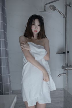 网络美女_ 疯猫ss - 思绪之浴室 写真套图[30P]